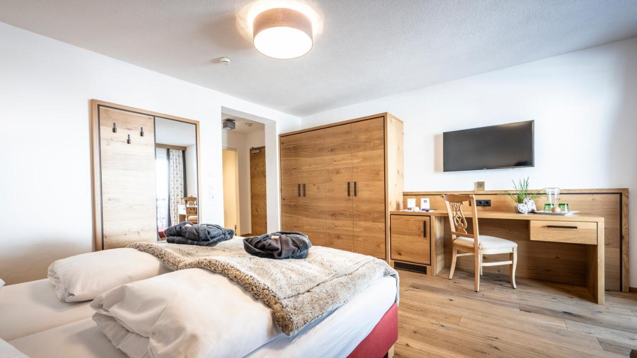 Anthony'S Alpin Hotel Garni 레흐암 아르베르크 외부 사진