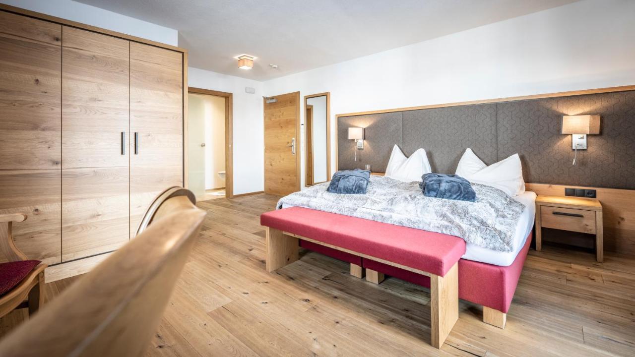 Anthony'S Alpin Hotel Garni 레흐암 아르베르크 외부 사진