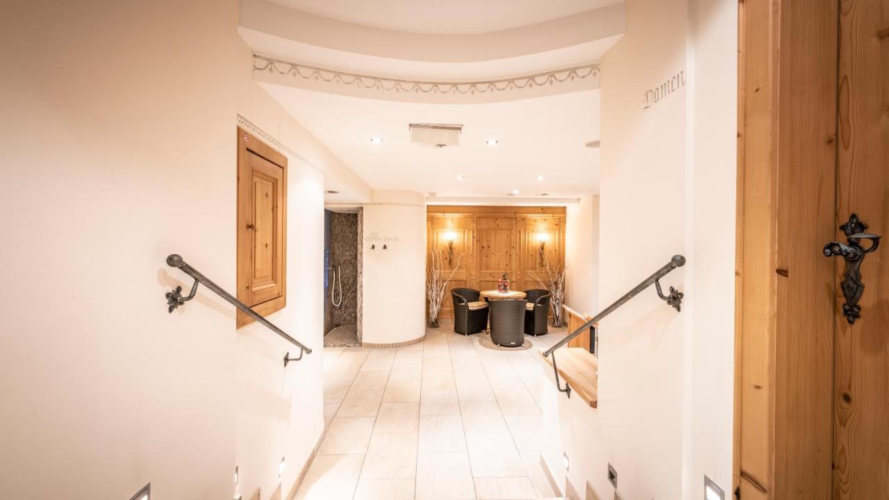 Anthony'S Alpin Hotel Garni 레흐암 아르베르크 외부 사진